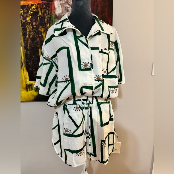 Set shorts and shirt - Picture 3 of 4